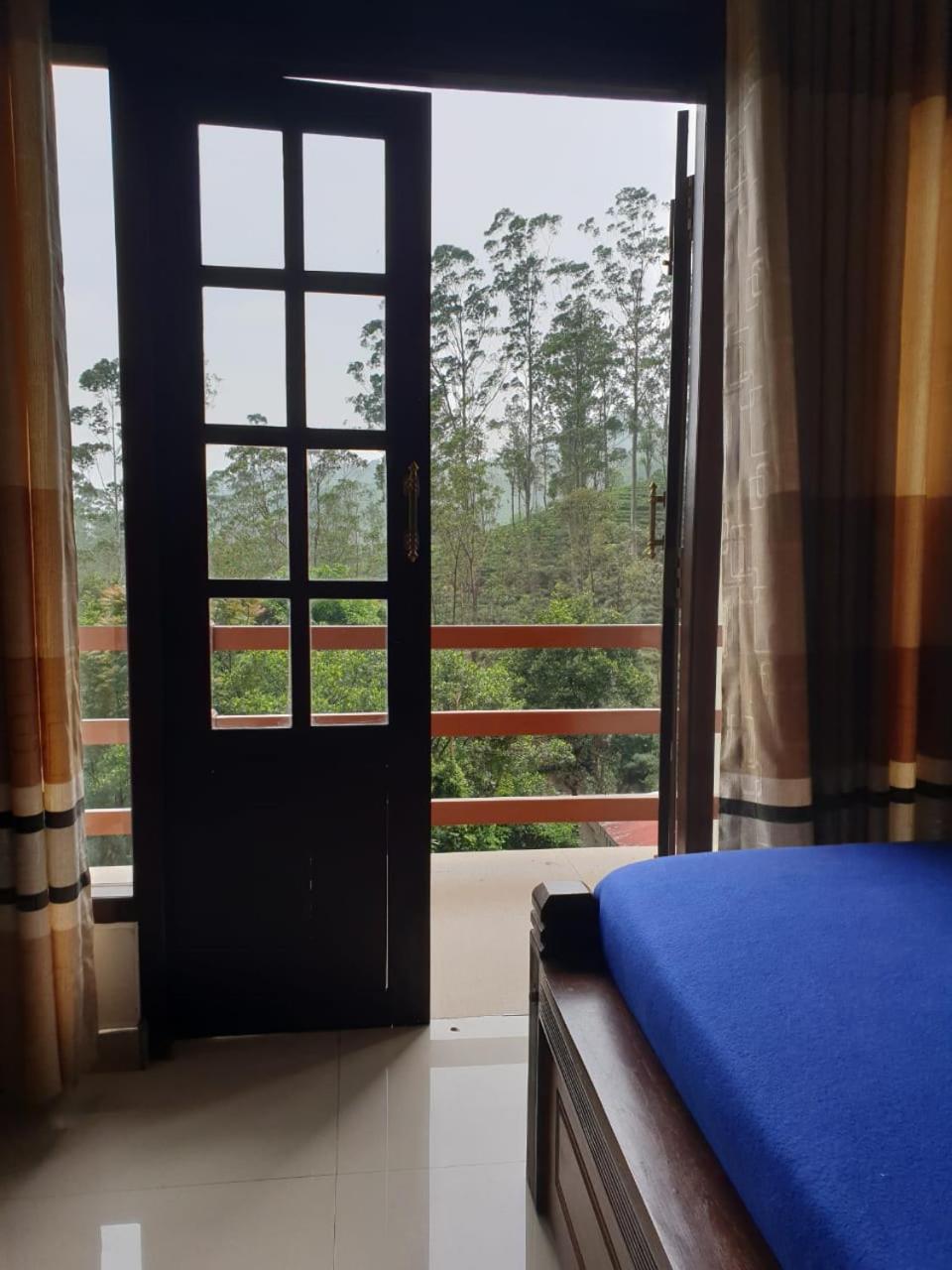 Delhousie Hotel Nallathanniya Room photo